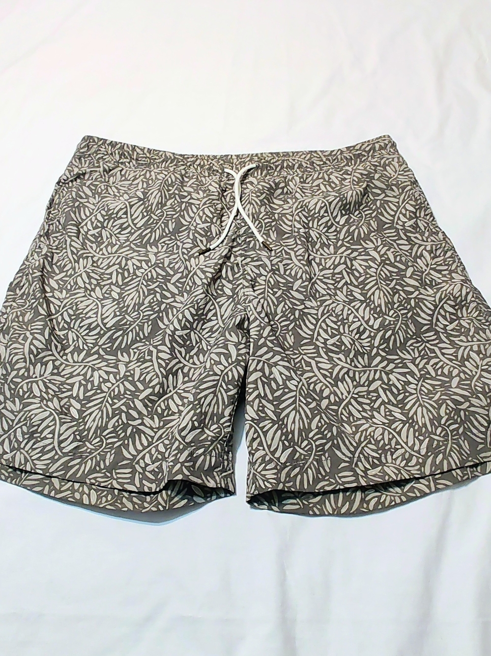 Billy Reid Gray Leaf-Print Swim Trunks